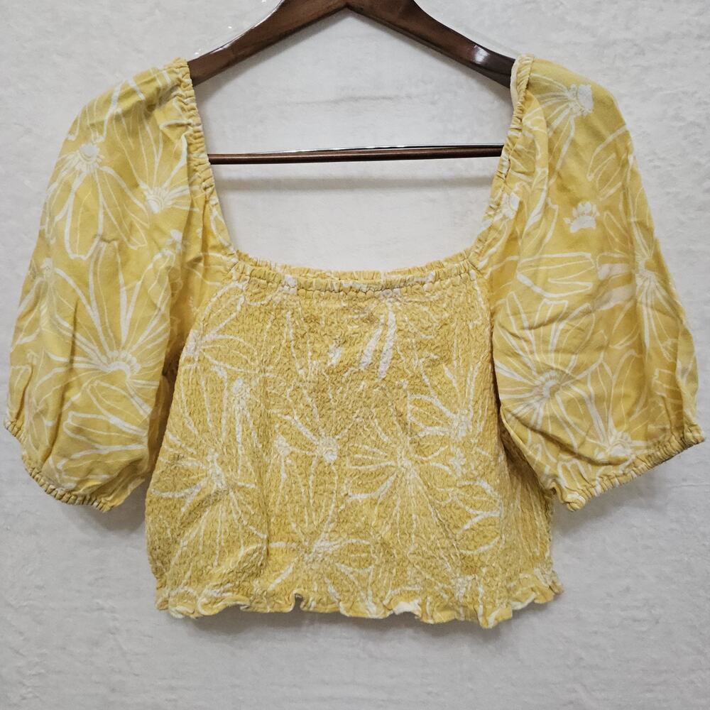 NWOT Womens Crop Top XL Yellow Floral Cottage Boho Romanic Peasant Resort Summer